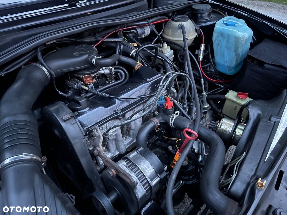 Volkswagen Golf 1.8 GT - 21