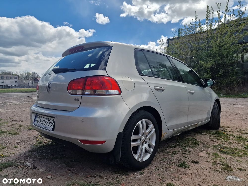 Volkswagen Golf 1.6 Comfortline - 8