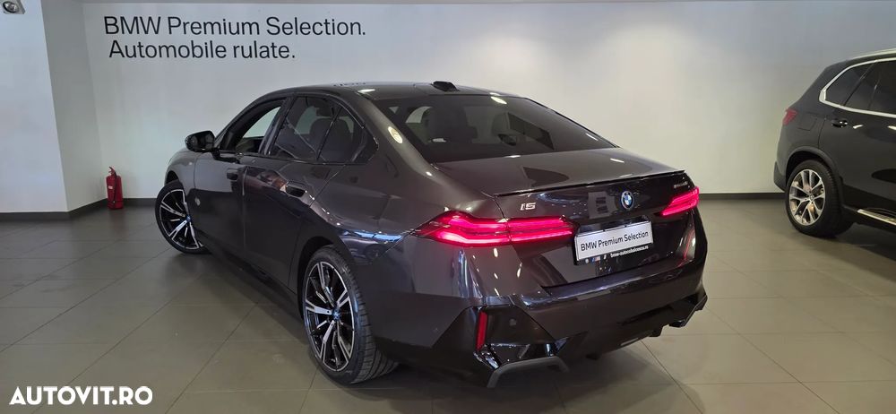 BMW i5 eDrive40 - 4