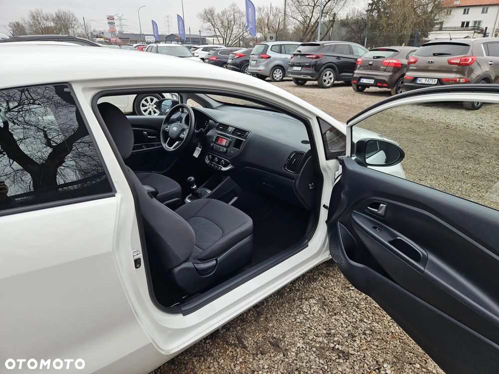 Kia Rio 1.2 Business Line - 25