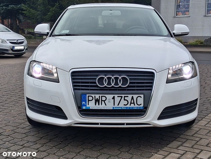 Audi A3 Sportback 1.6 Attraction - 2