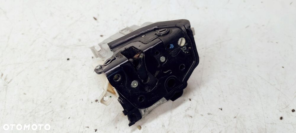 ZAMEK DRZWI LEWY TYŁ AUDI A1 8X0839016C 6 PIN - 3