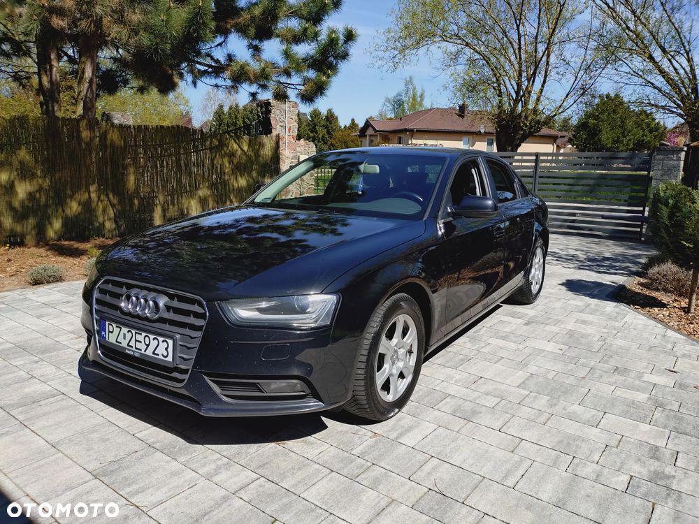 Audi A4 Limousine - 1