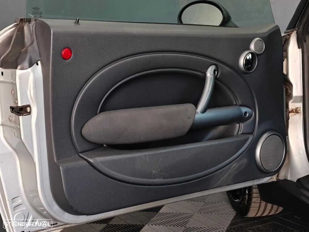 MINI 3 Portas - 23