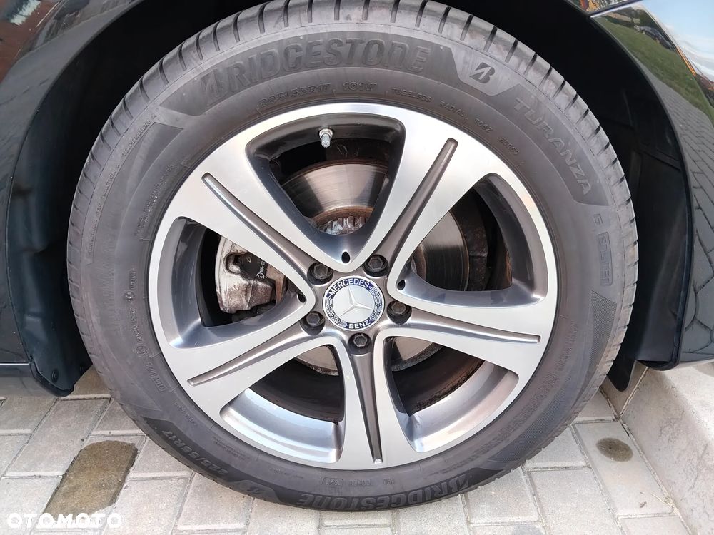 Mercedes-Benz Klasa E 200 9G-TRONIC Avantgarde - 39
