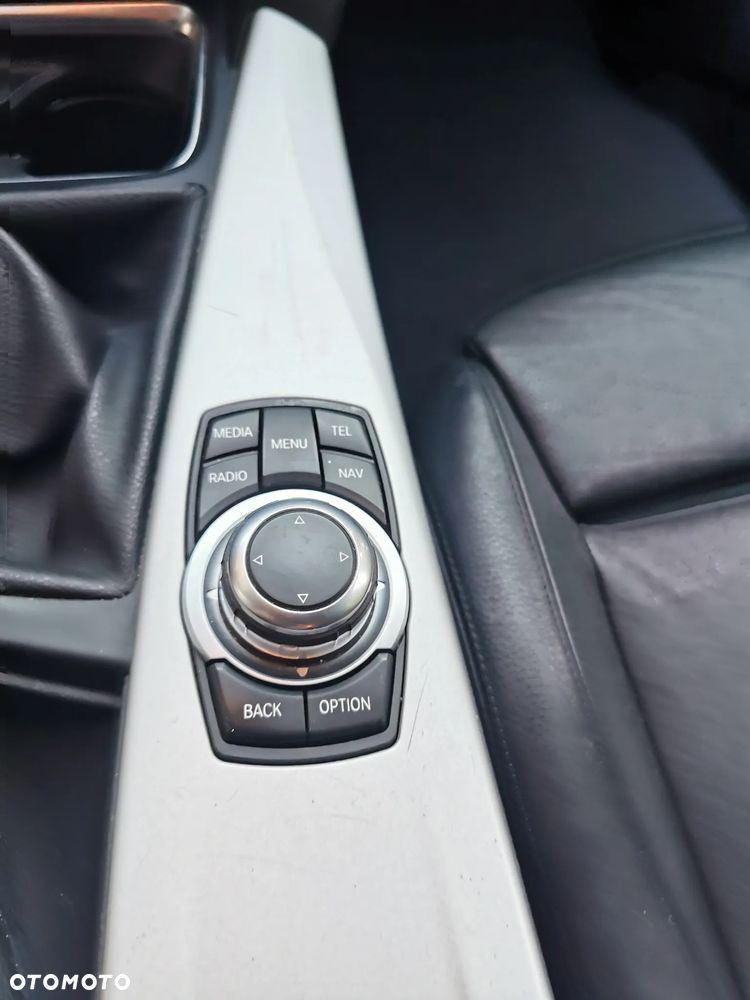 BMW Seria 3 320d Efficient Dynamics EU6 - 17