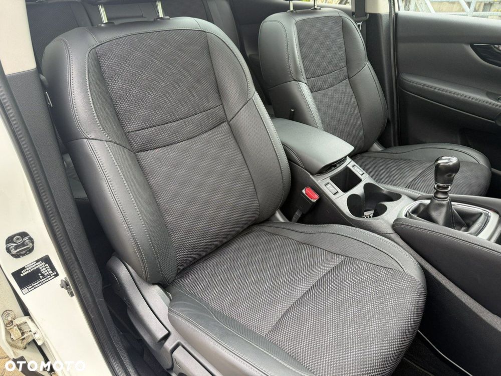 Nissan Qashqai 1.5 dCi Tekna - 9