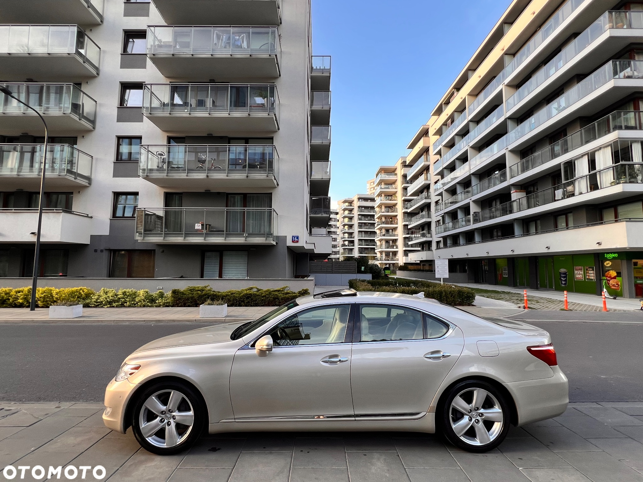 Lexus LS 460 - 7