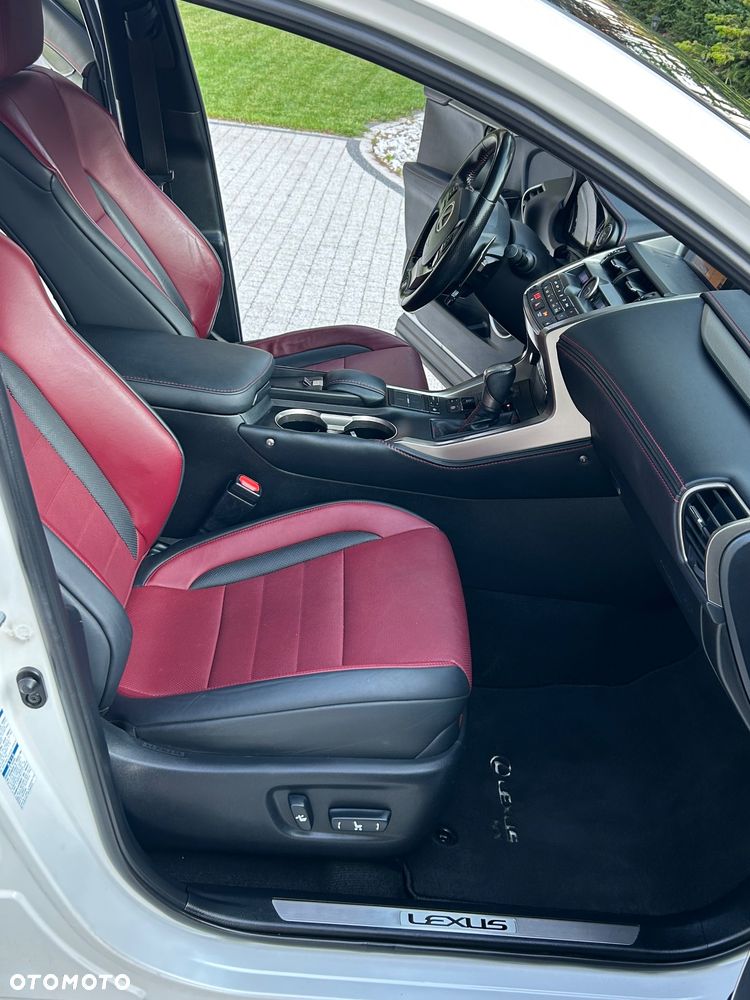 Lexus NX 200t F Sport AWD - 27