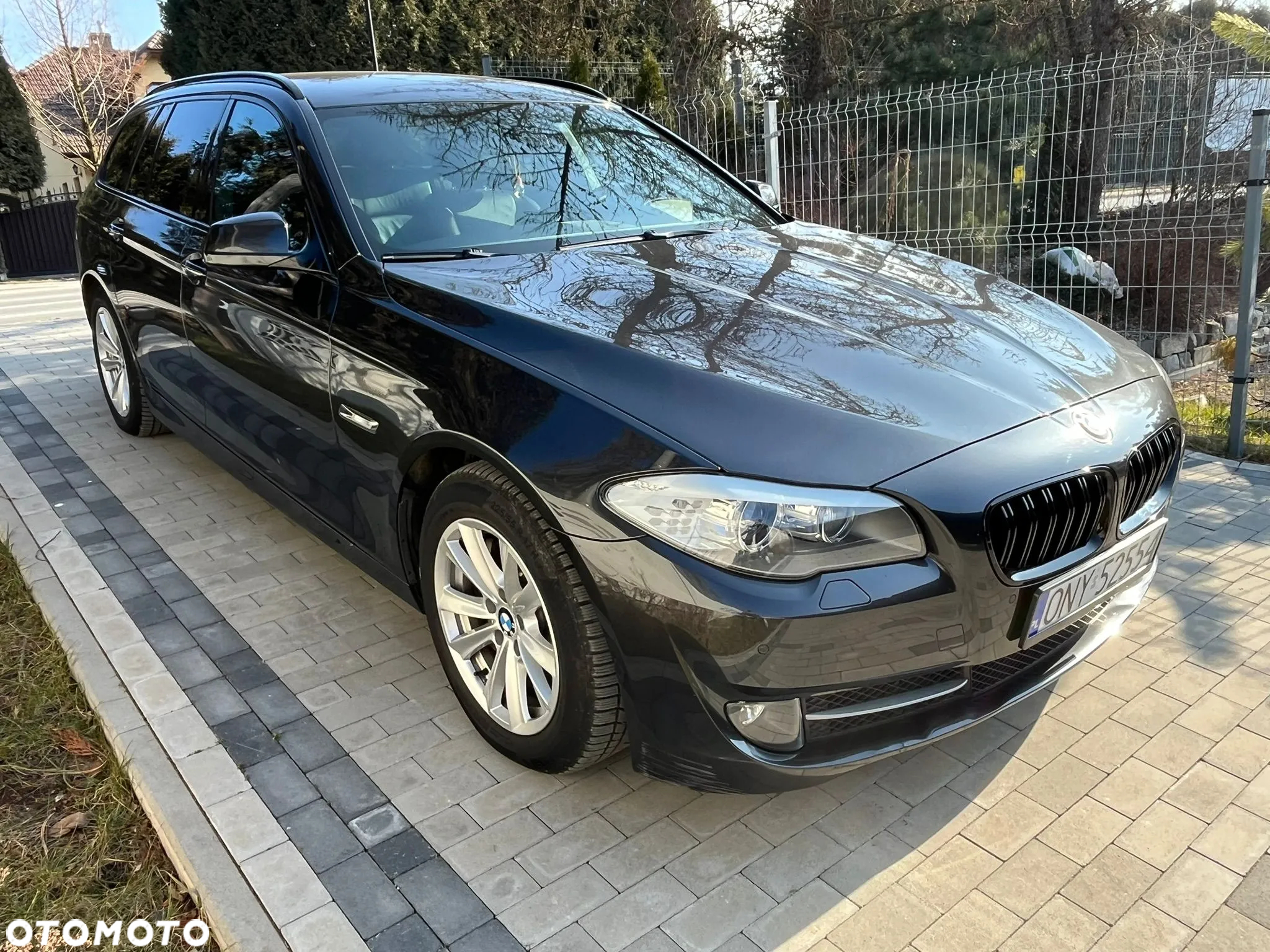 BMW Seria 5 528i xDrive - 7