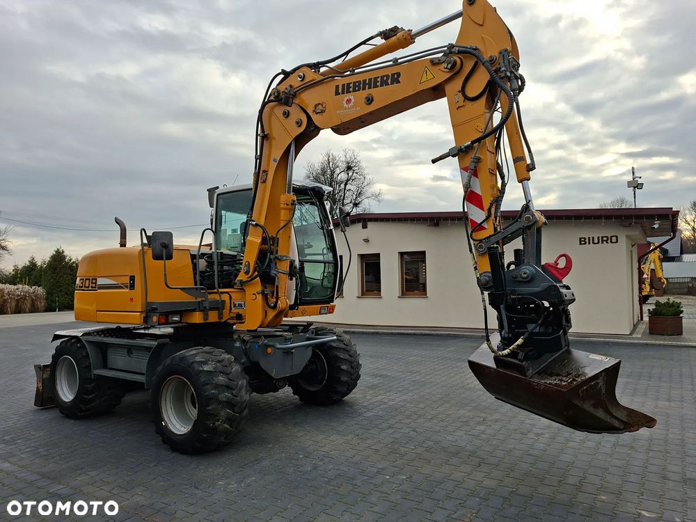 Liebherr A309 ROTOTILT - 4