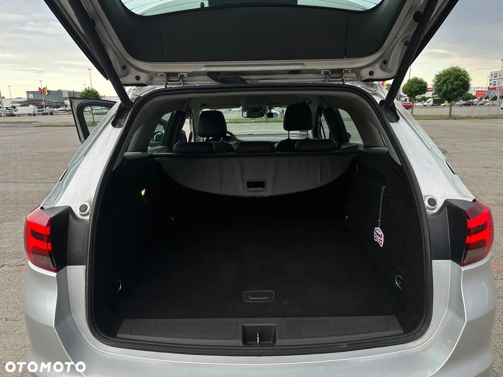 Opel Astra 1.6 CDTI Elite - 24