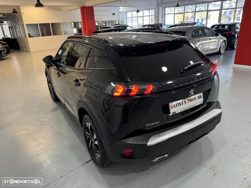 Peugeot 2008 1.2 PureTech Allure EAT8 - 8
