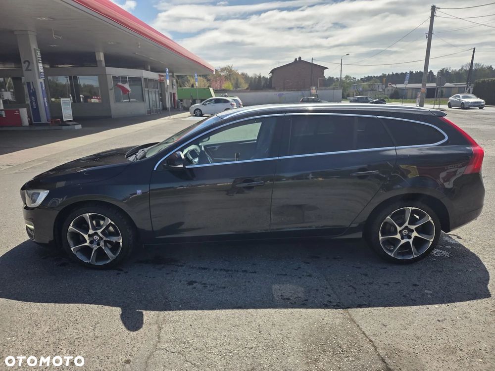 Volvo V60 D4 Drive-E Kinetic - 3