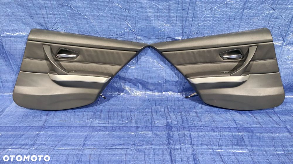 BOCZEK TAPICERKA DRZWI LEWY PRAWY TYŁ CZARNY SKÓRA DEKOR BMW E90 M-PAKIET - 1