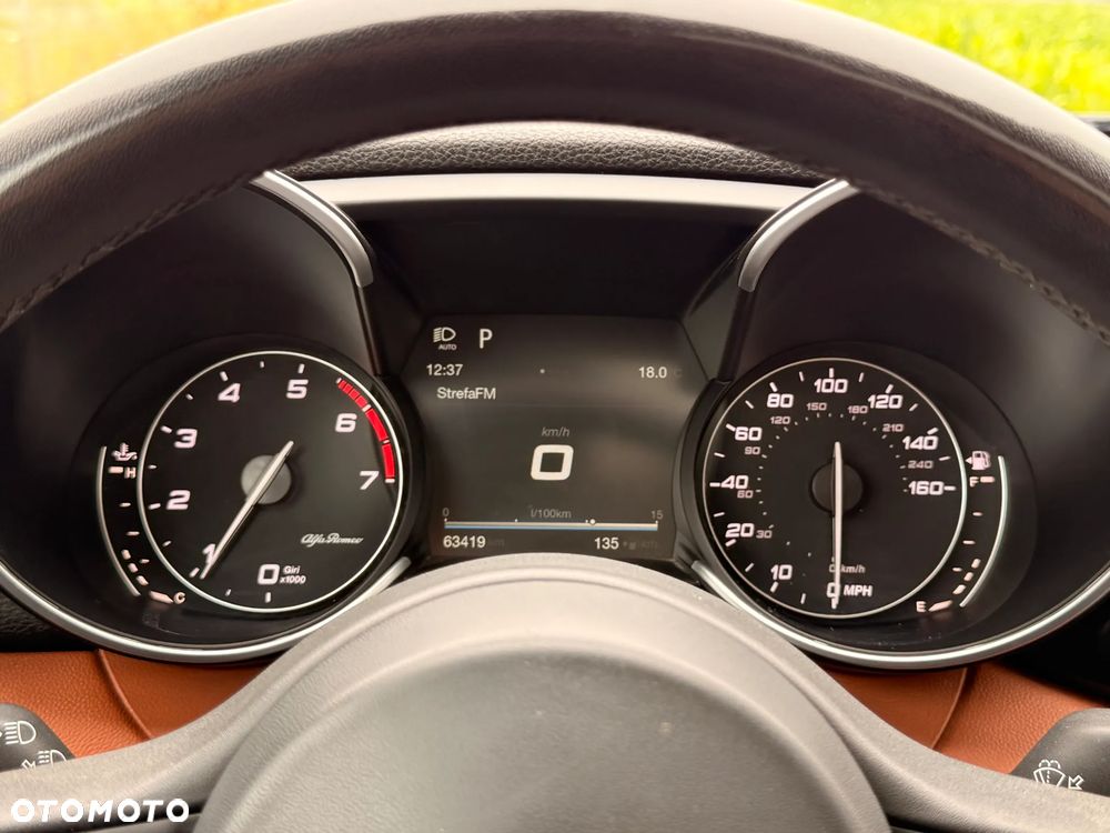 Alfa Romeo Giulia 2.0 Turbo TI Q4 - 33