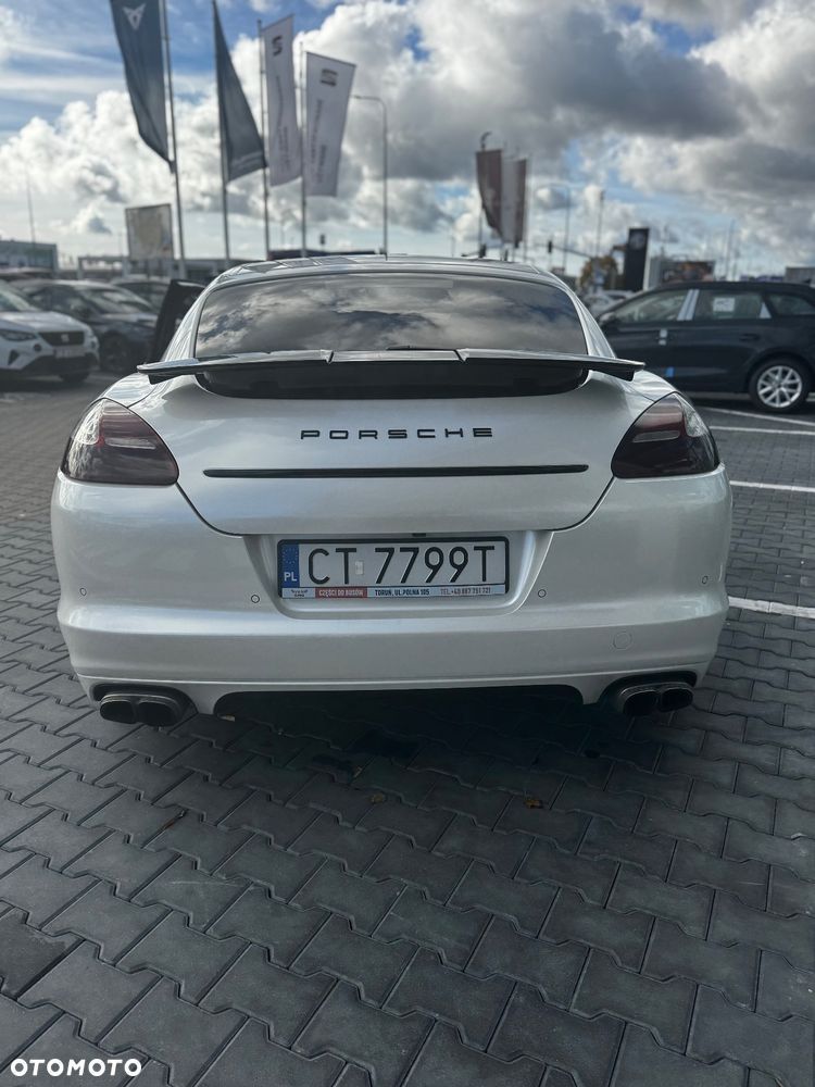 Porsche Panamera Turbo - 5