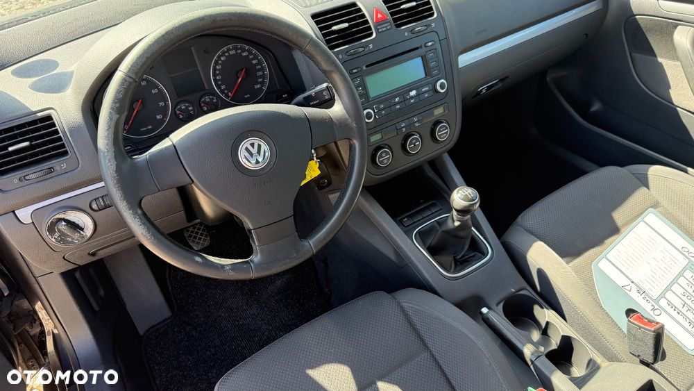 Volkswagen Golf 1.6 Comfortline - 13