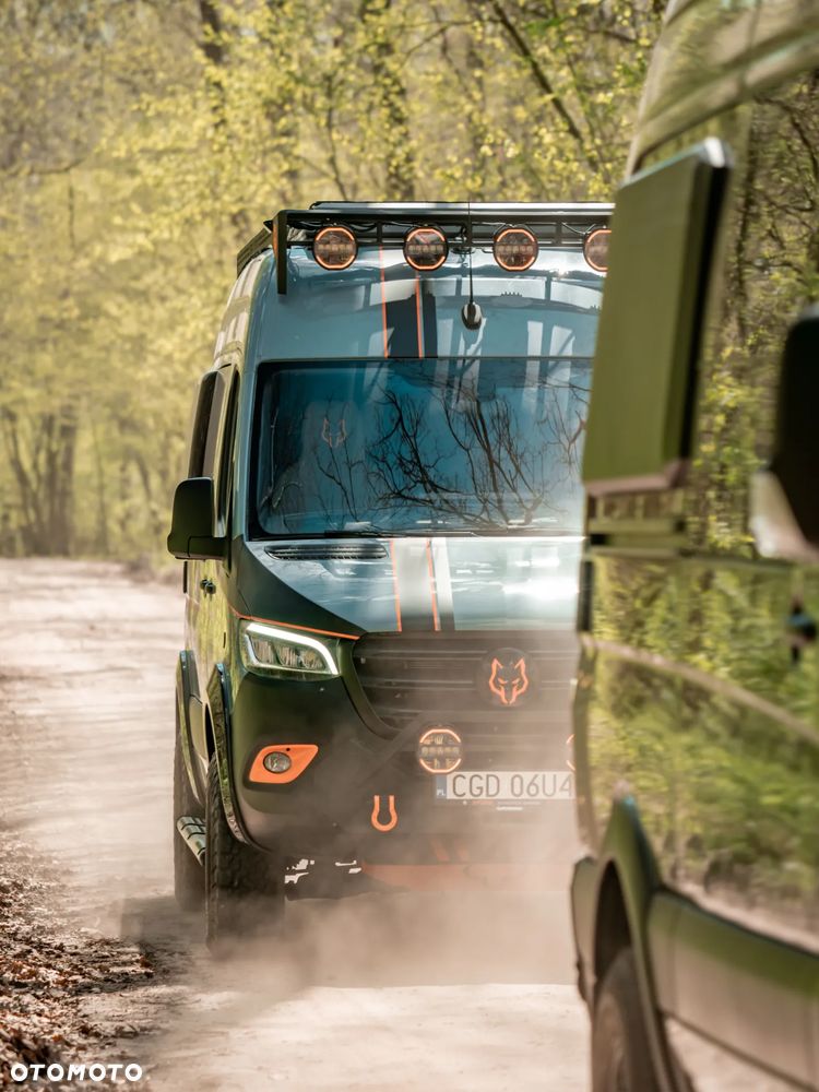 Mercedes-Benz Sprinter 907.235 - 2