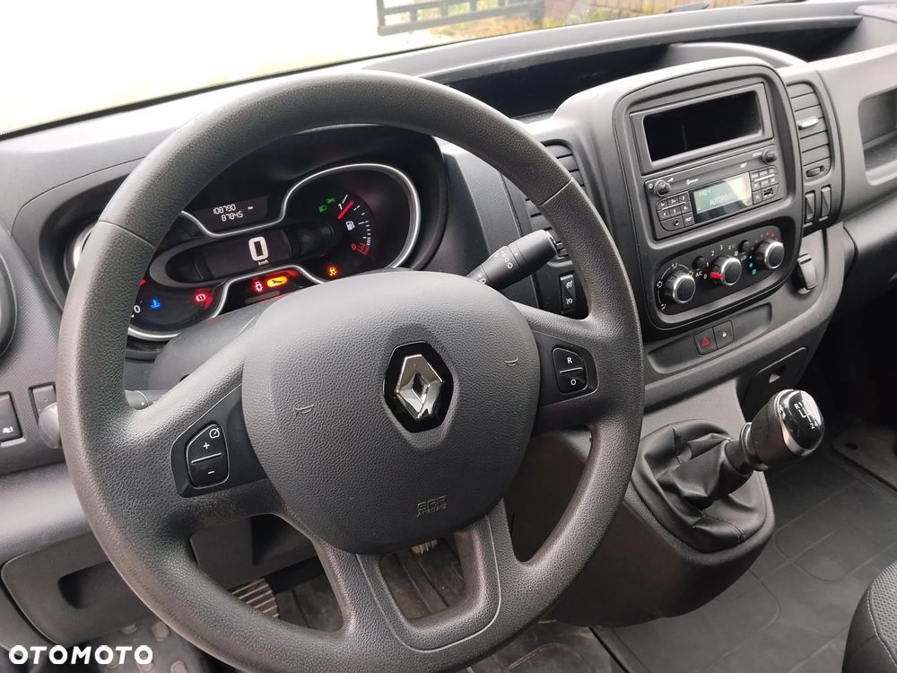 Renault Trafic - 16