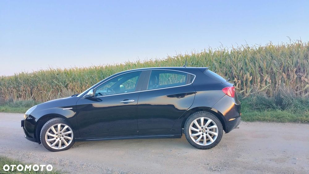 Alfa Romeo Giulietta 2.0 JTDM 16V - 6