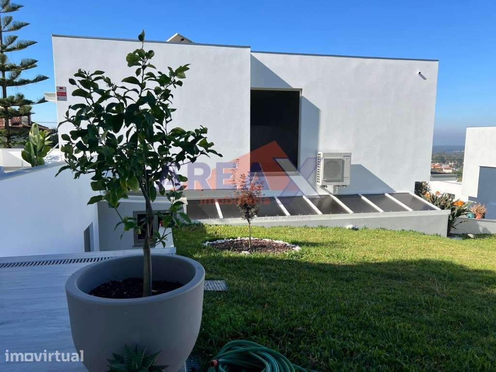 Moradia de Excelência T4 | Isolada | Vistas para a Ria de Aveiro - Grande imagem: 5/14