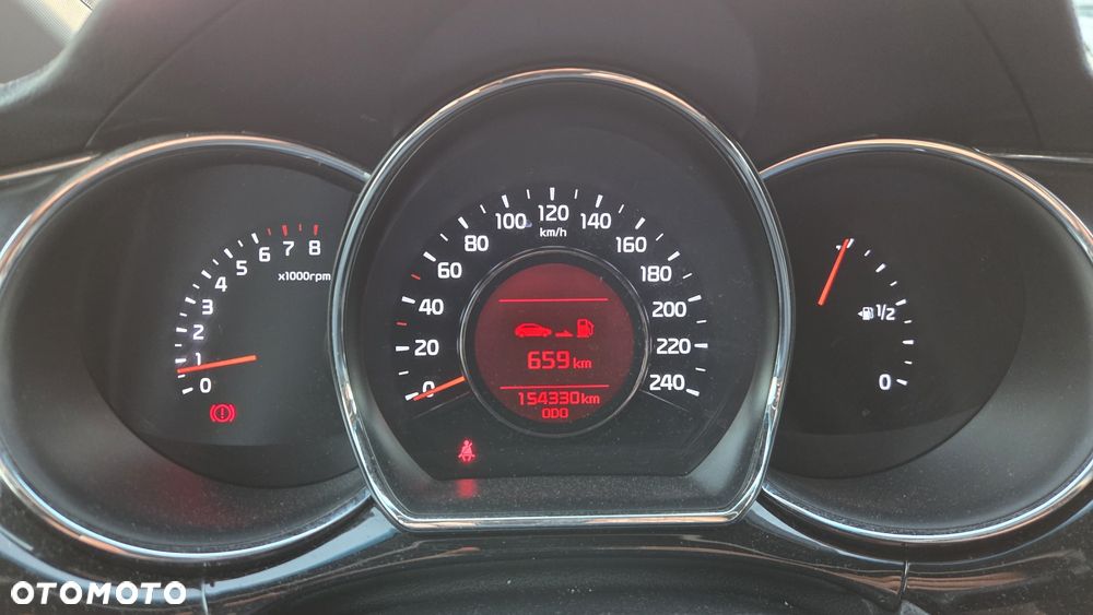 Kia Ceed - 10