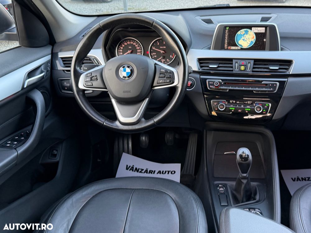 BMW X1 sDrive18d xLine - 27