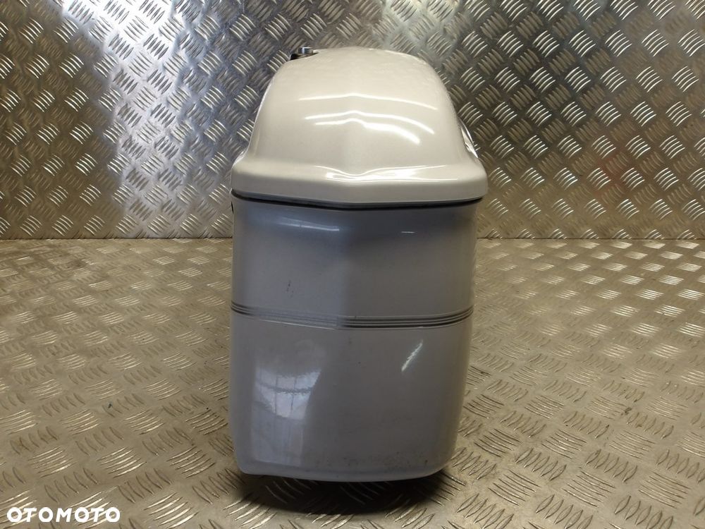 Kufer boczny prawy YAMAHA XVZ 1300 ROYAL STAR VENTURE 99-13r   PN. 4XY-Y2844-H1 - 7