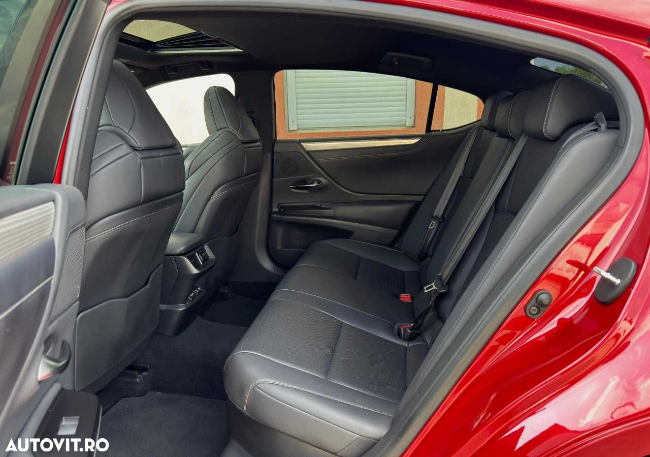 Lexus Seria ES 300h F Sport+ - 17
