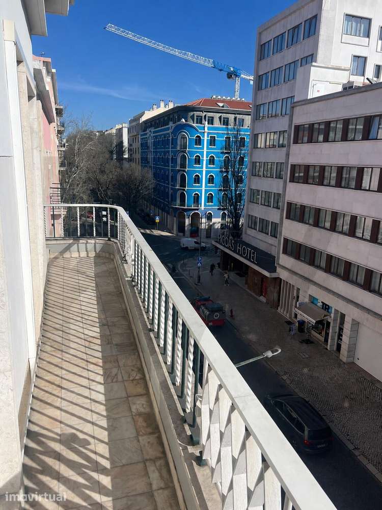 Apartamento T3 nas Avenidas Novas - Grande imagem: 3/31