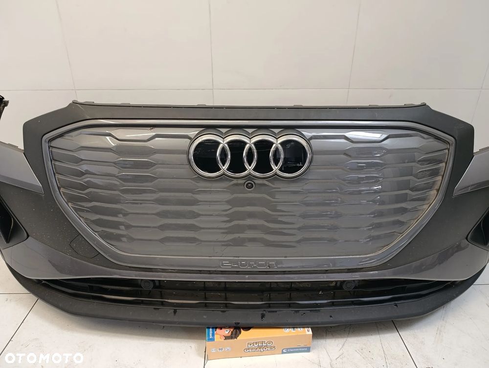 Zderzak przód przedni kompletny 4xpdc Audi Q4 e-tron etron - 4
