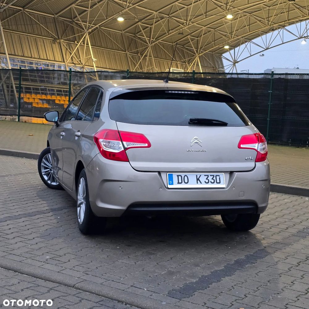 Citroën C4 VTi 120 Exclusive - 10