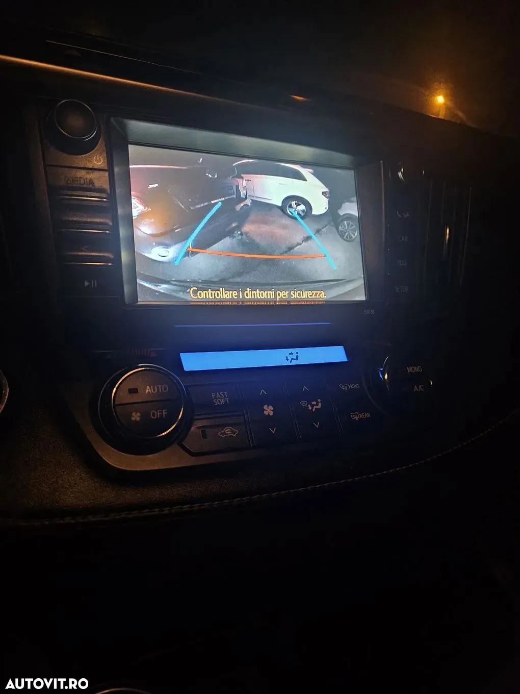 Toyota RAV4 - 18