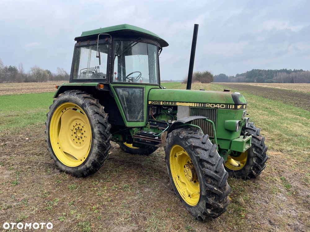 John Deere 2040 - 2