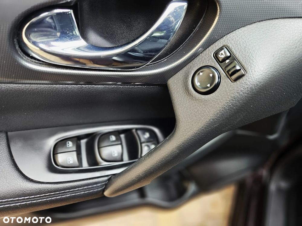Nissan Qashqai - 9