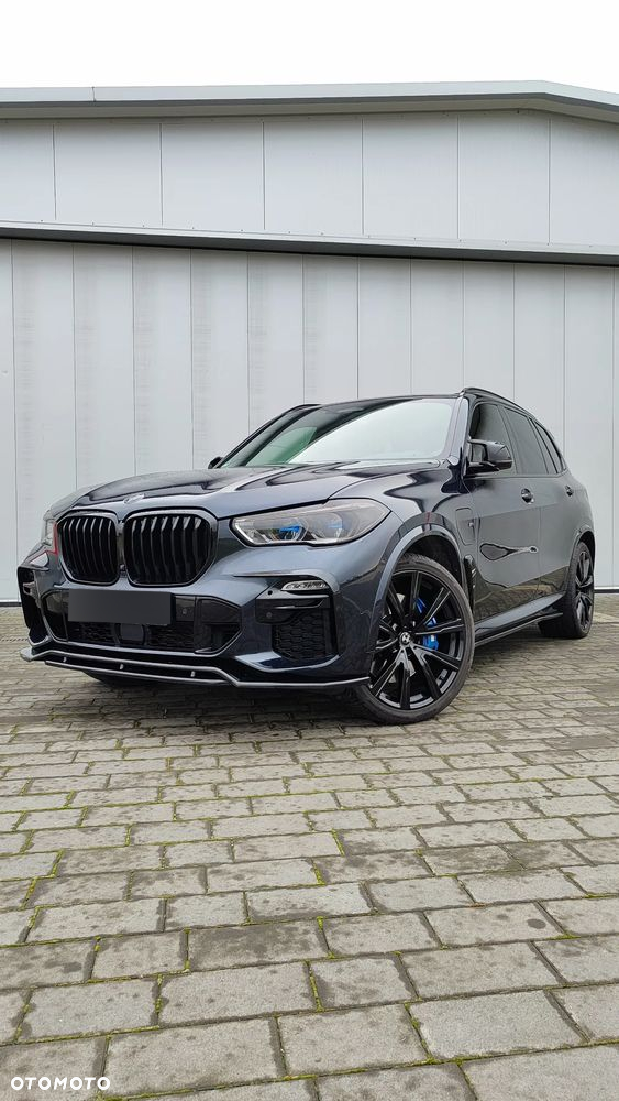 BMW X5 xDrive45e - 24