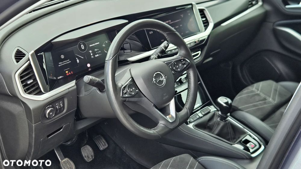 Opel Grandland 1.2 T GS S&S - 13