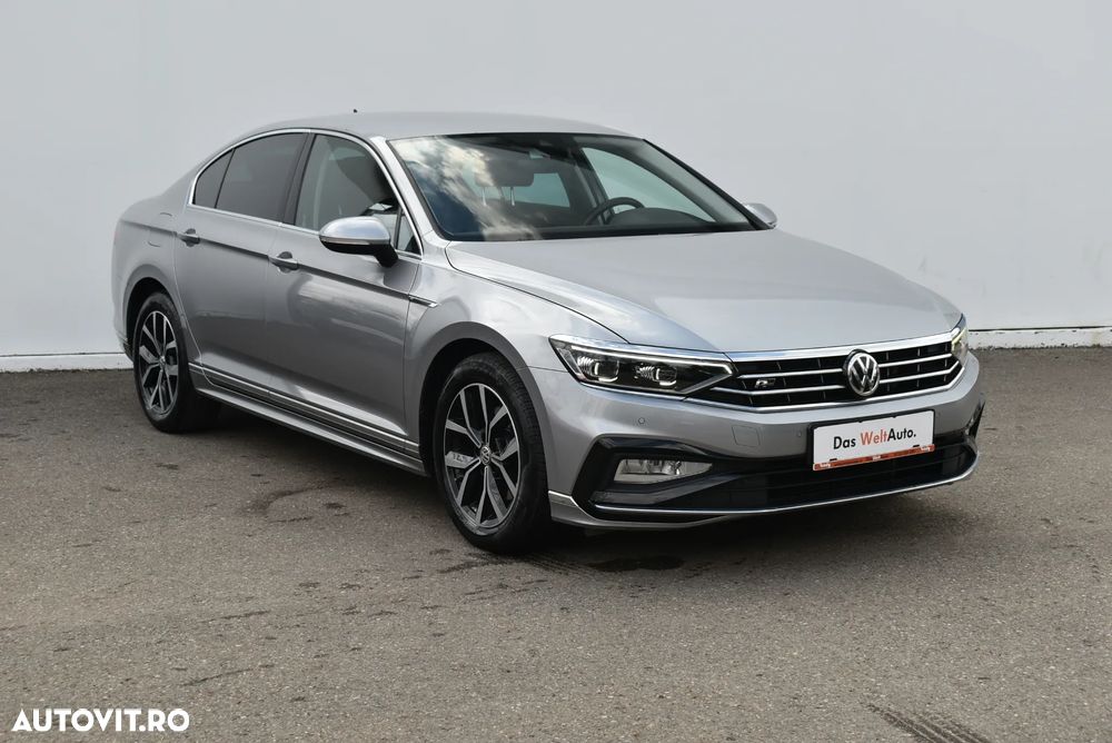 Volkswagen Passat 2.0 TDI DSG Highline - 24