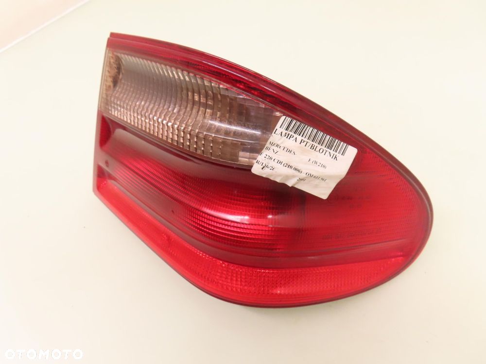 LAMPA PRAWA TYLNA MERCEDES W210 LIFT SEDAN  A2108203464 - 9