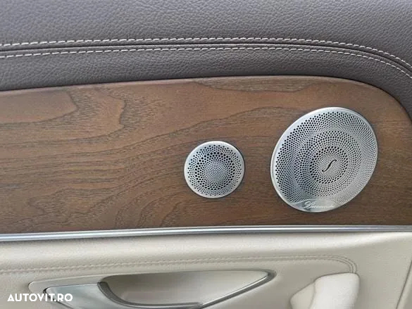 Mercedes-Benz E - 8