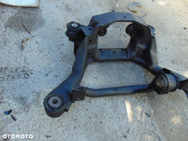 BMW E46 LUX wózek sanki BELKA ława TRAWERSA TYŁ TYLNA zawieszena OK poduszki GUMY - 11
