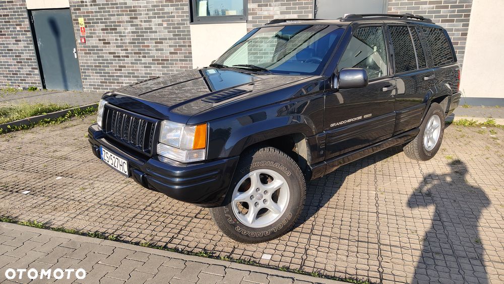 Jeep Grand Cherokee 5.9 Limited - 1