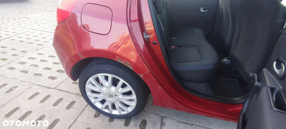 Renault Clio - 8