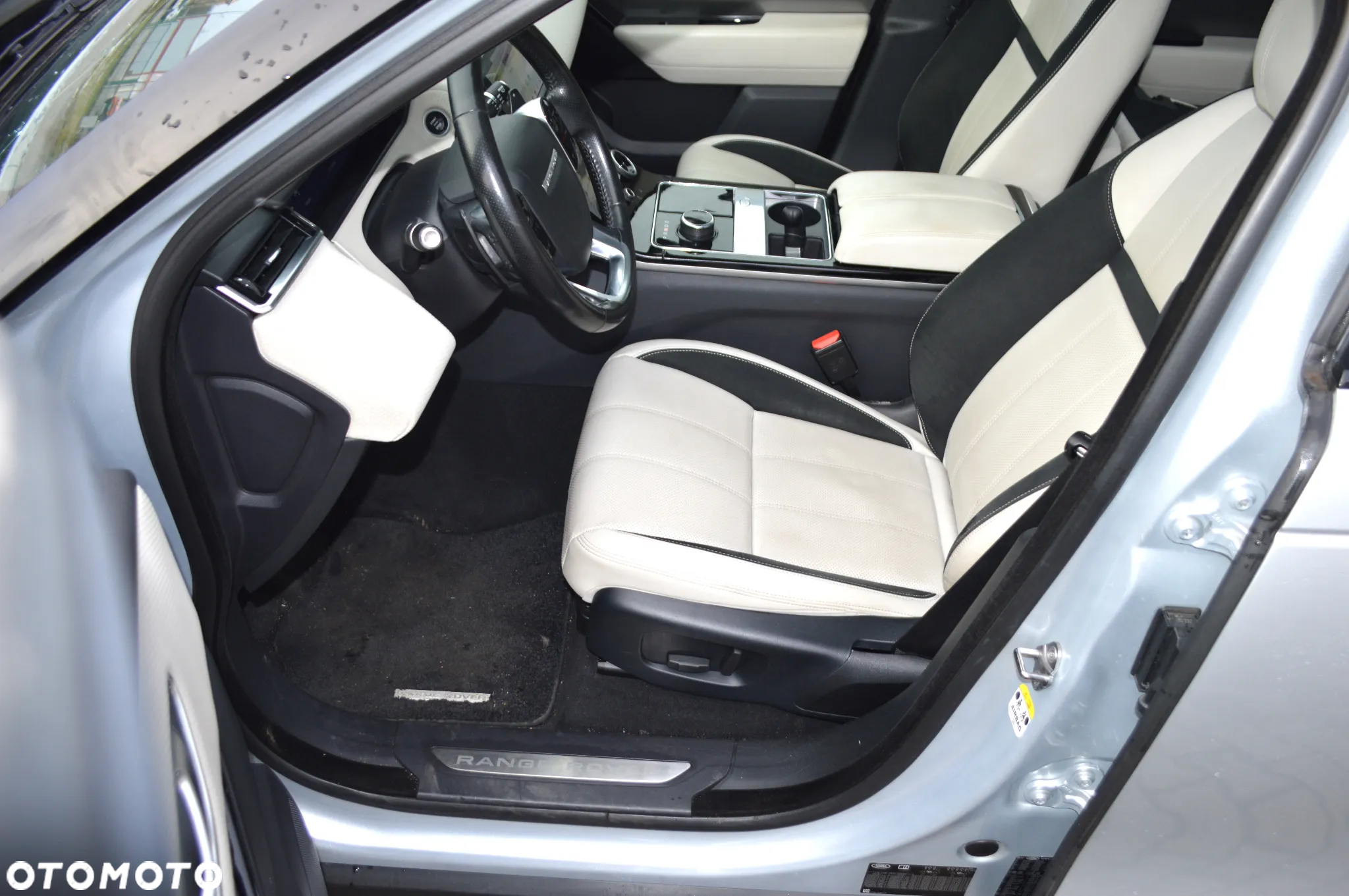 Land Rover Range Rover Velar 2.0 SD4 - 9
