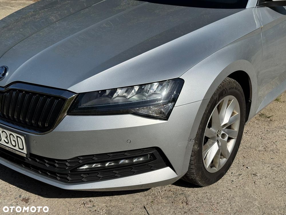 Skoda Superb 2.0 TDI SCR Ambition DSG - 35