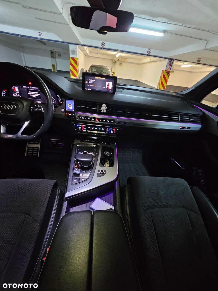 Audi SQ7 - 19