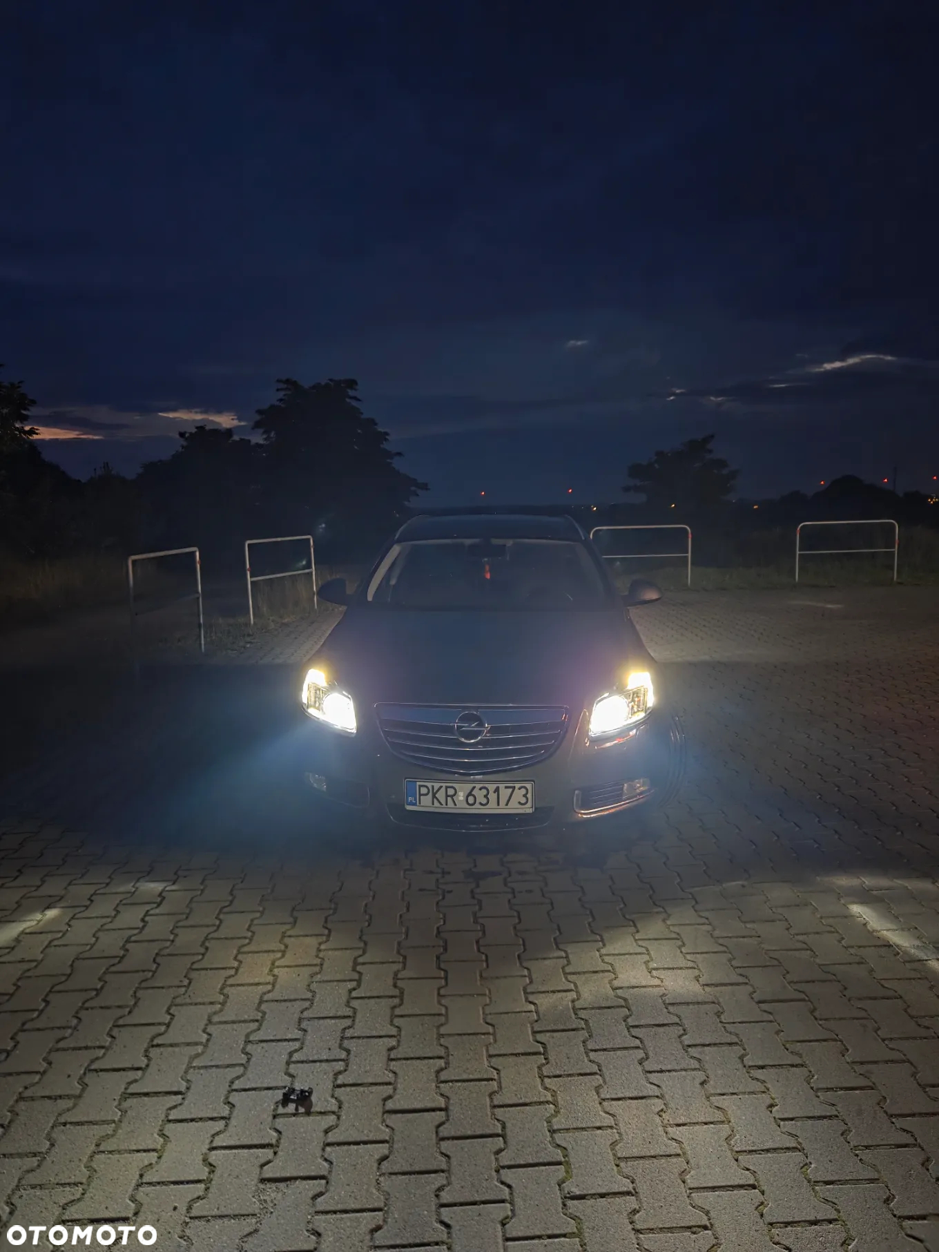Opel Insignia 2.0 CDTI Sports Tourer - 2