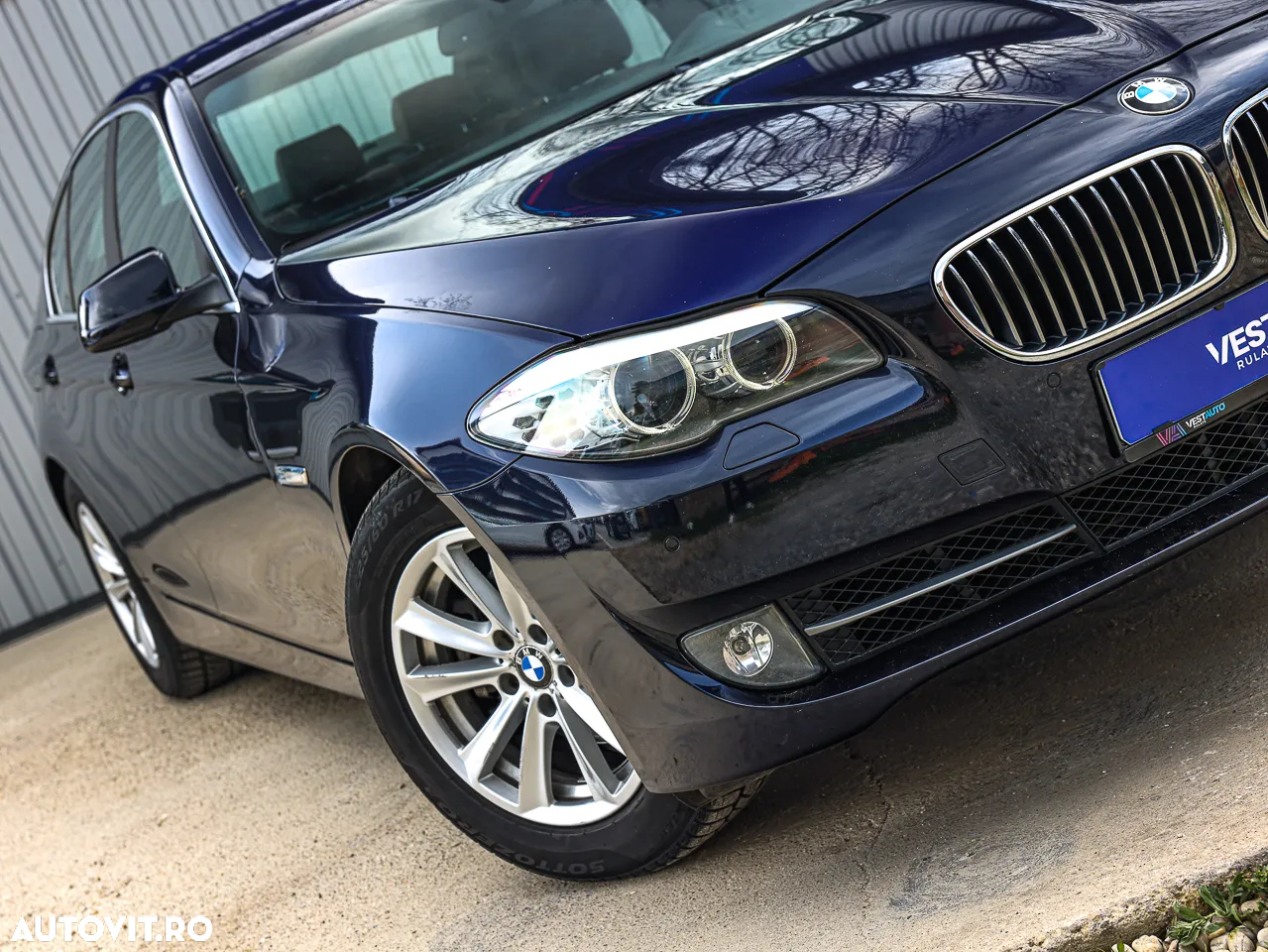 BMW Seria 5 520i Aut. - 11