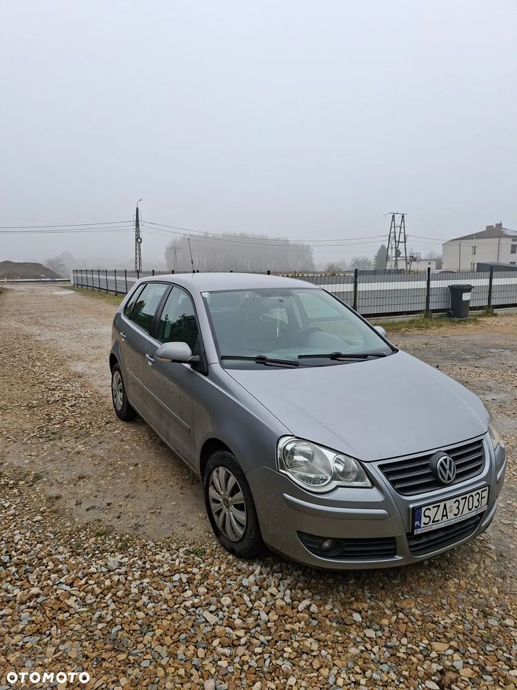 Volkswagen Polo - 2